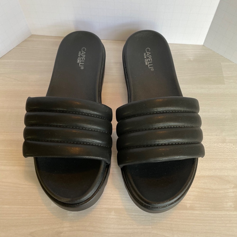 NWOT Capelli New York Black Platform Flatform Slides US 8